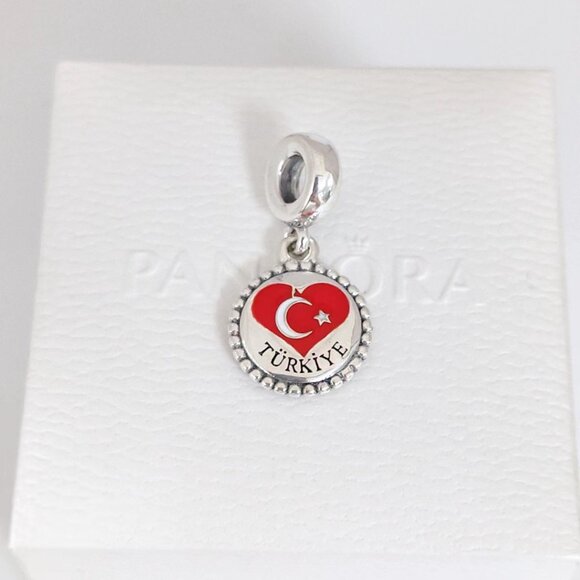 Pandora Türkiye Heart Flag Dangle Charm with box - Picture 3 of 8